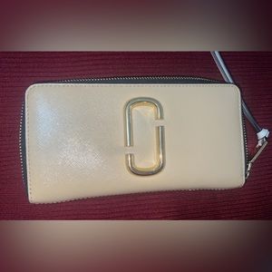 Marc Jacobs The Continental Wallet In Tan and Green